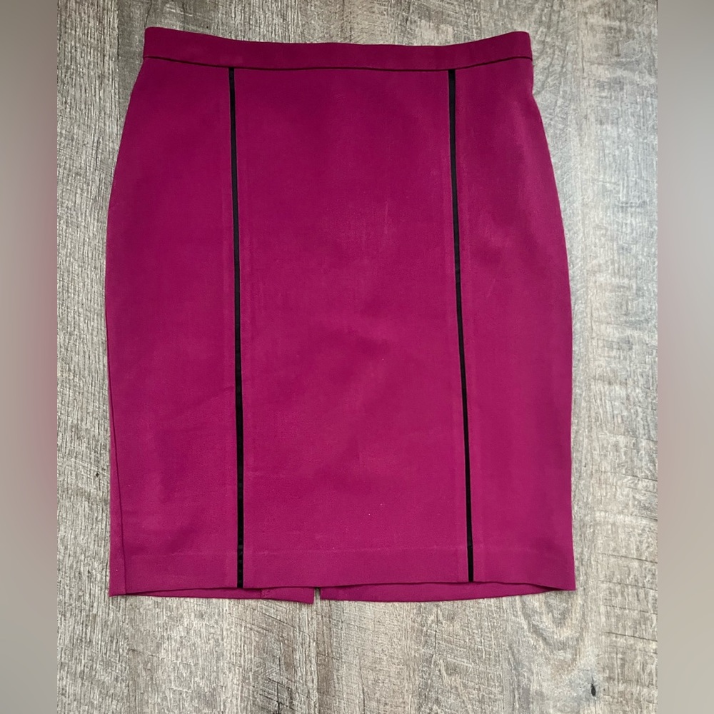 Forever 21 Size M Burgundy Pencil Skirt